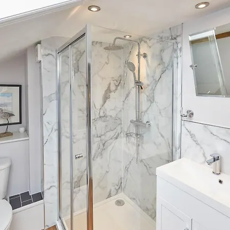 Apartment Host & - 7, Hall Sneaton